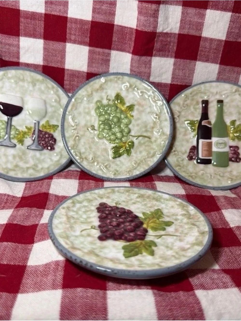 Decorative Grape Ceramic Coasters - Set of 4 (Red & Green)